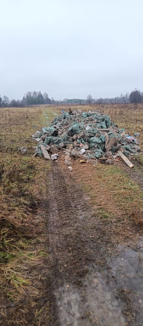 Г. Можайск д. Починки толко щас приехал КамАЗ синяя каб?...