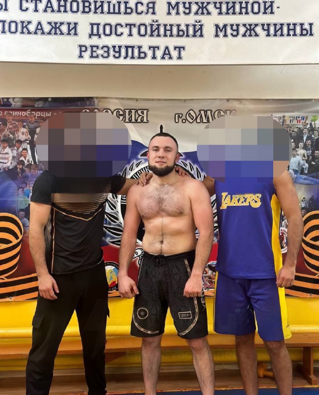 Омский боец ММА сломал жене нос из-за «плохо вымытой» раковины
Она вышла за него через два месяца п