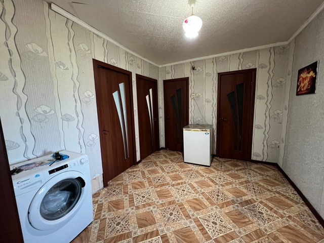 СРОЧНАЯ ПРОДАЖА! 1 450 000 рублей!
Продам трехкомнатный д...
