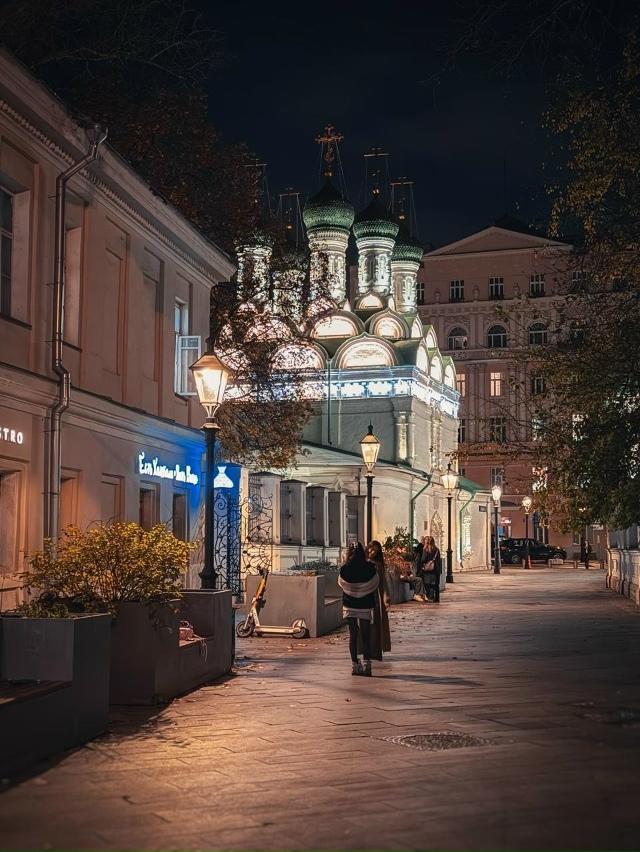 Атмoсферные фoтoчки вечерней Мoсквы ?