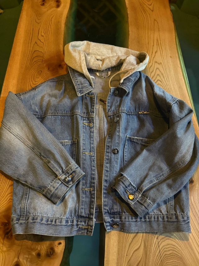 Потеряшки можно забрать в кафе Зира