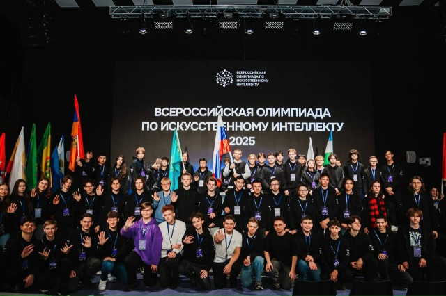 Александр Захаров, десятиклассник из школы «Росток» в ...