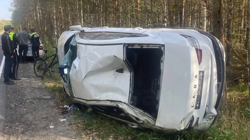 ⚡️У Lada Vesta заклинило руль прямо на трассе — произошла жёсткая авария, пострадала девушка-водител