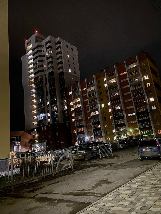 👀Уже и центр Копейска погрузился во тьму… Освещают т?...