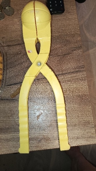 Утеряны документы 15-го числа в районе ДК или по дороге ?...