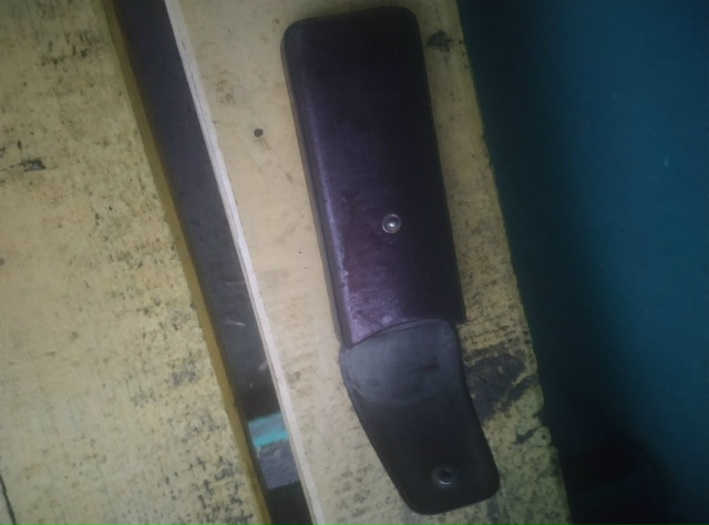 Кто оставил? находится на остановке. По адресу ул Маяко...