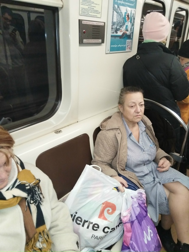 Друзья!
Давайте уважать друг друга...