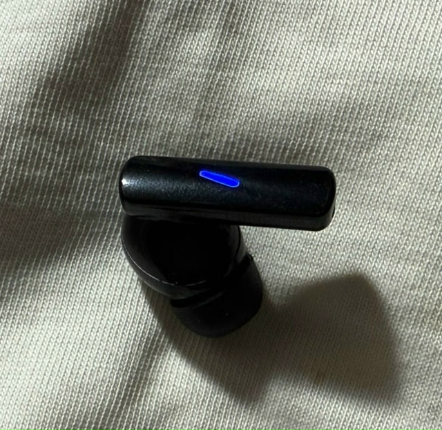 Найден наушник в подъезде дома Победа 2Б