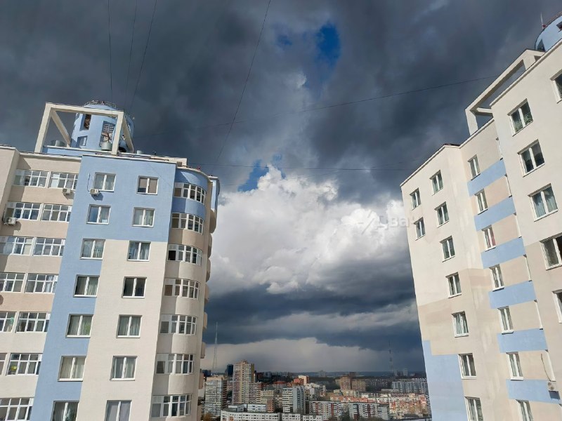 ❗️В Перми после атаки беспилотника небо заволокло густым чёрным дымом
Как сообщил местный губернато