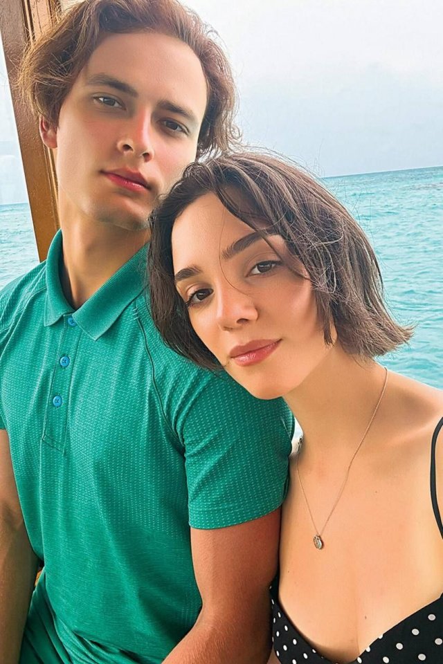 Евгения Медведева выходит замуж 😅
25-летняя фигурист?...