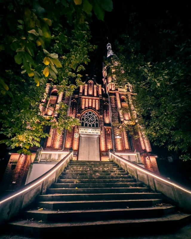 Готический собор в Рыбинске 😍
Костёл Святейшего Серд...