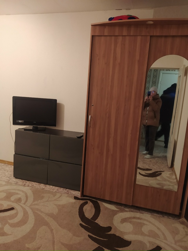 Сдам однокомнатную квартиру на Лесунова 8, 12 этаж. Стои?...