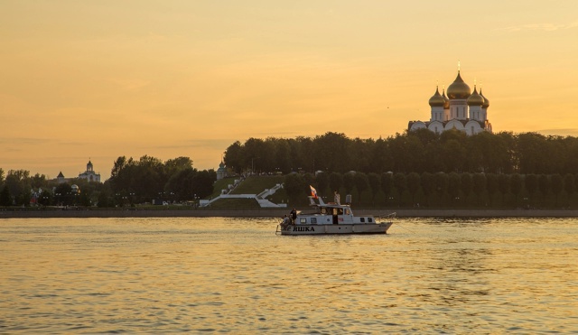 Вечер на Волге ✨ Ярославль 🌱
📷 Михаил Татанов