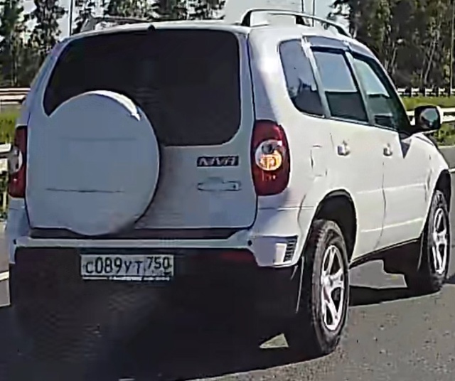 Не проснулся ещё? Куда с разгонной под другие автомоби?...