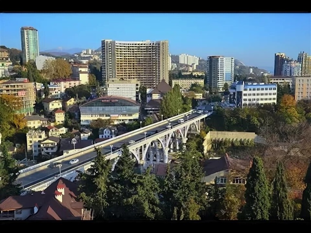 В Сочи начался ремонт Верещагинского виадука
В микрор...