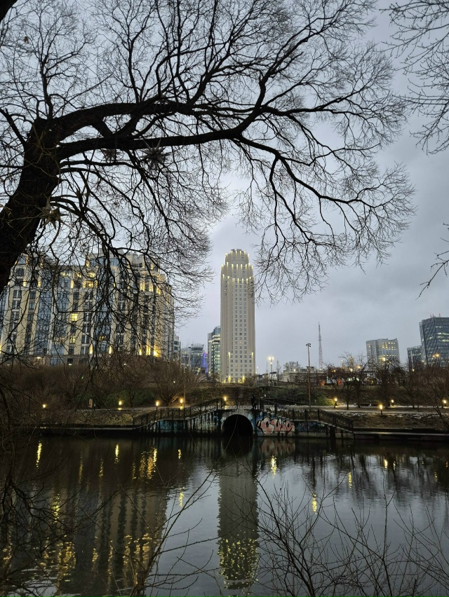 Екатеринбург в первый день зимы.