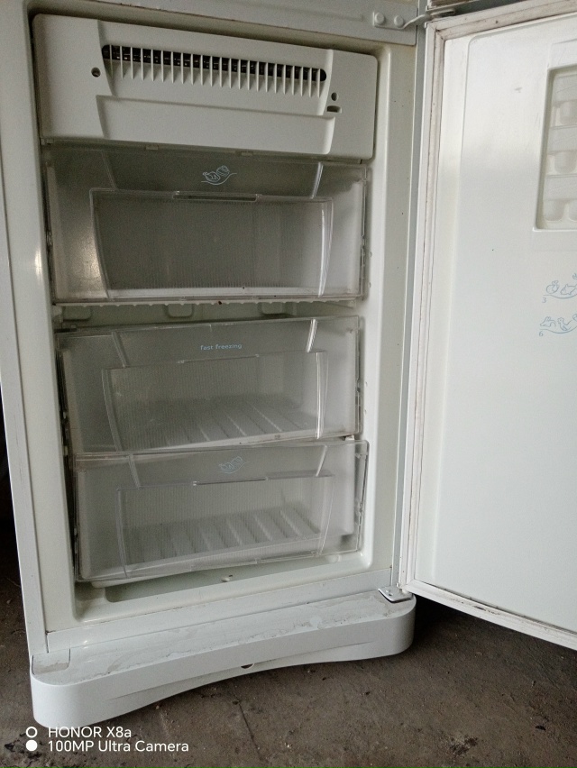 Продам холодильники, в отличном состоянии, двухкомпре?...