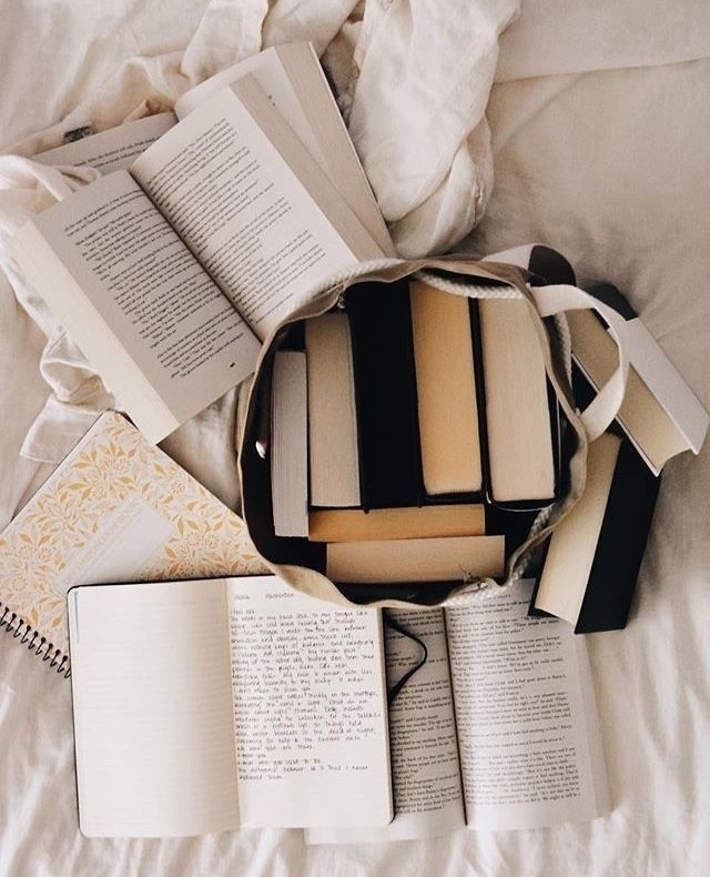 9 книг, кoторые читaются за 1 нoчь
Прeдставляем пoдборку к...