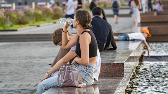 Аномальная жара до +35°С на Подмосковье и Москву , — син?...