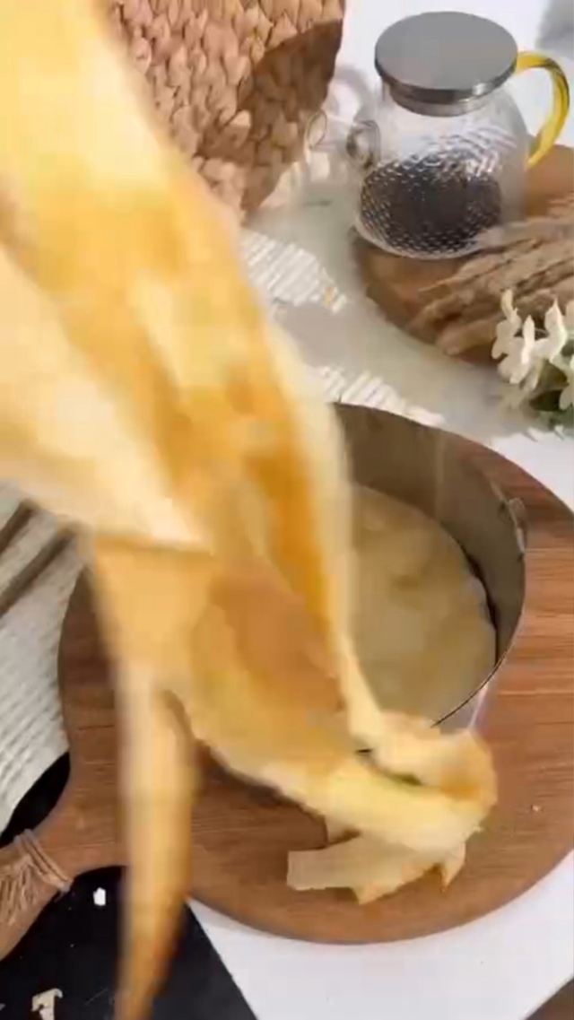 Вкуснейший блинный торт с потрясающей нежной сгущенко...