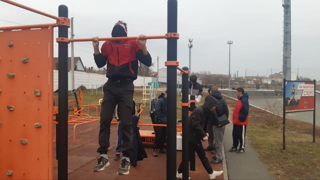 💪🏻 Студенты БТА сдают ГТО
7 ноября на стадионе 