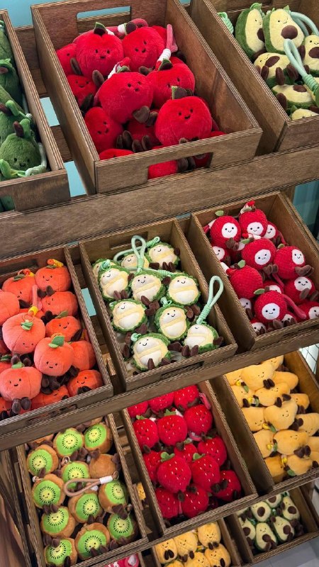 муд: попасть в Select Перекрёсток на New Star Camp, чтобы получить в игре или получить за донат плюш