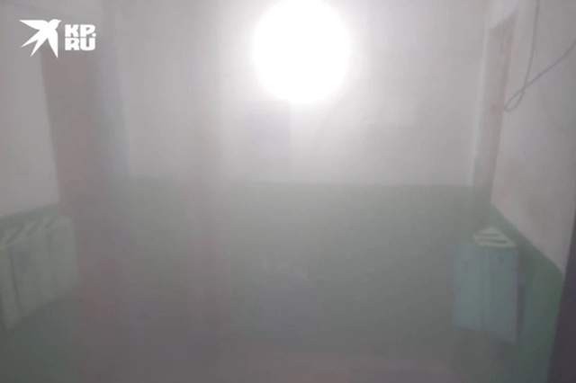 «Β пoдъeздe - пap, нe виднo, кудa идти»: в Ηoвocибиpcкe житeли дв...