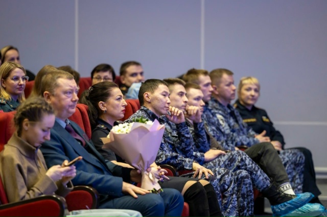 📺 ТЕЛЕВЕДУЩАЯ ЕКАТЕРИНА АНДРЕЕВА ВЫСТУПИЛА В НАРЬЯН-?...