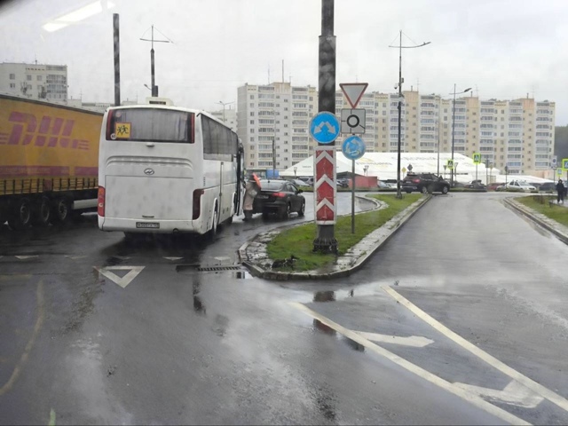 Из-за ДТП на шоссе Космонавтов копится пробка
Как рас?...