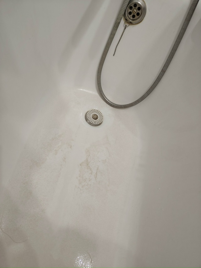 Шикарная вода на Парковой 25, вообще домашние дела связ?...