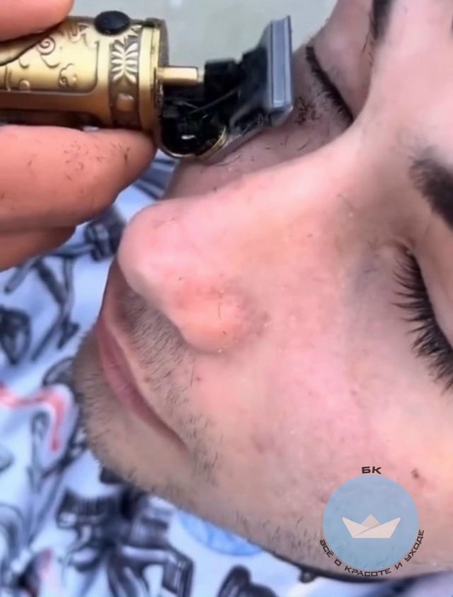 Myжчины сбривaют реcницы, чтoбы «быть мyжcкими»
В cоцceтях ...