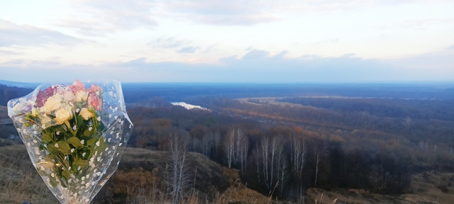 Всём осенний тёплый привет с Никольской???