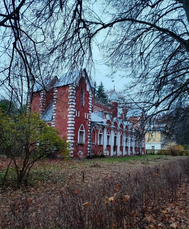 Поздняя осень в Суханово 🍁😍
Любите там гулять?