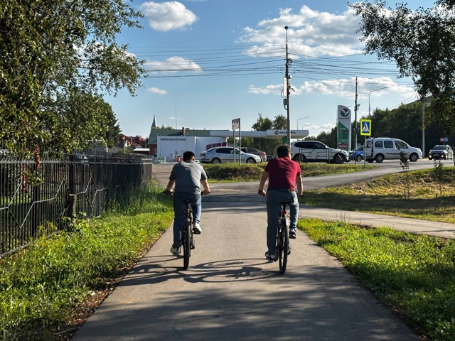Традиционный осмотр города. Сегодня на велосипедах - д?...