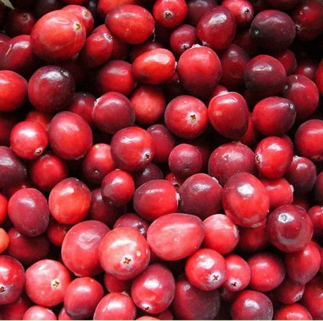 Закупаем клюкву по выгодной цене! По адресу: улица Трак...