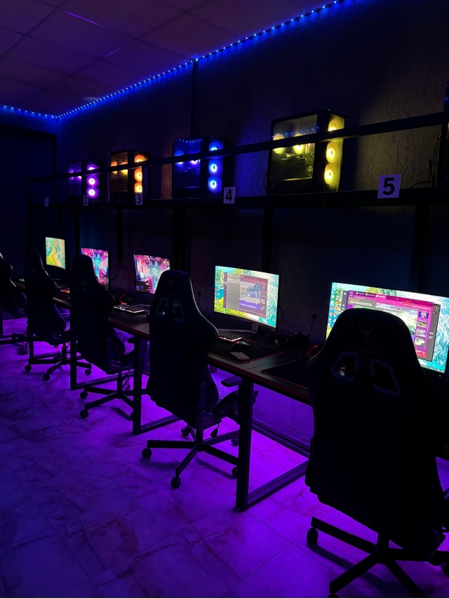 Открылся новый компьютерный клуб БУНКЕР по адресу г.Аб...