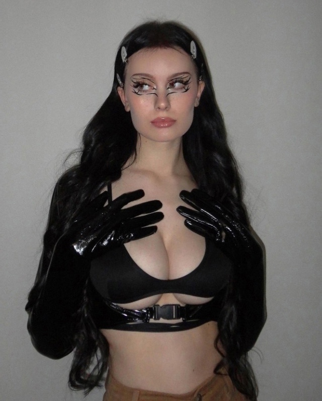 Тиктокерша Даша Дошик прошлась по внешности худых пар?...