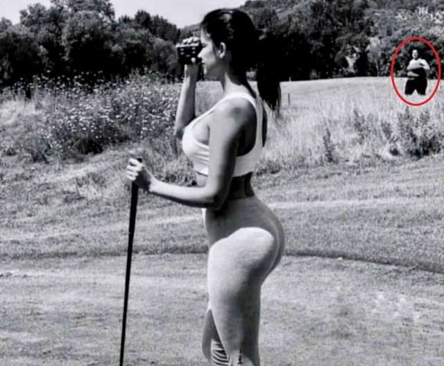 Девушка на этом фото была снята в 1990 году.
Ее зовут Сьюз...