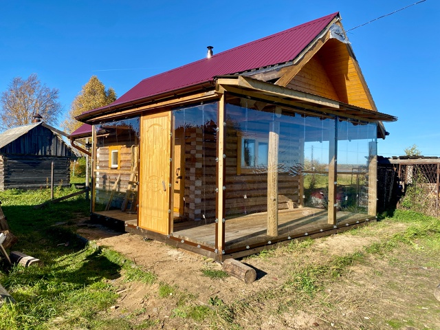 Здравствуйте. Подскажите, кто устанавливал мягкие окн?...