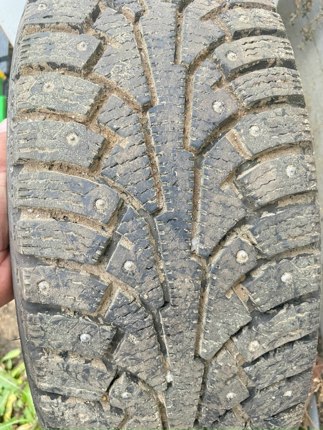 Продам комплект зимней резины 2024 года r16 205/55 с дисками ?...