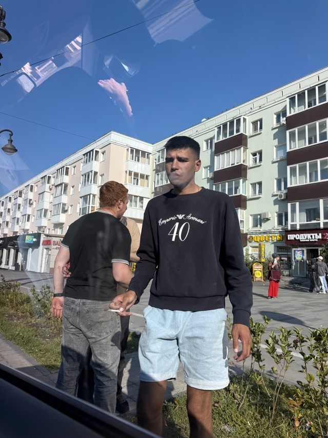 Здравствуйте, в 8:30 произошла драка у цума.
Все это очев?...