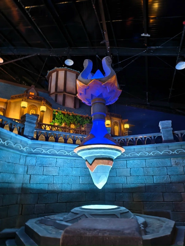 — Оказывается, в Universal Studio в Пекине есть свой настоящий...