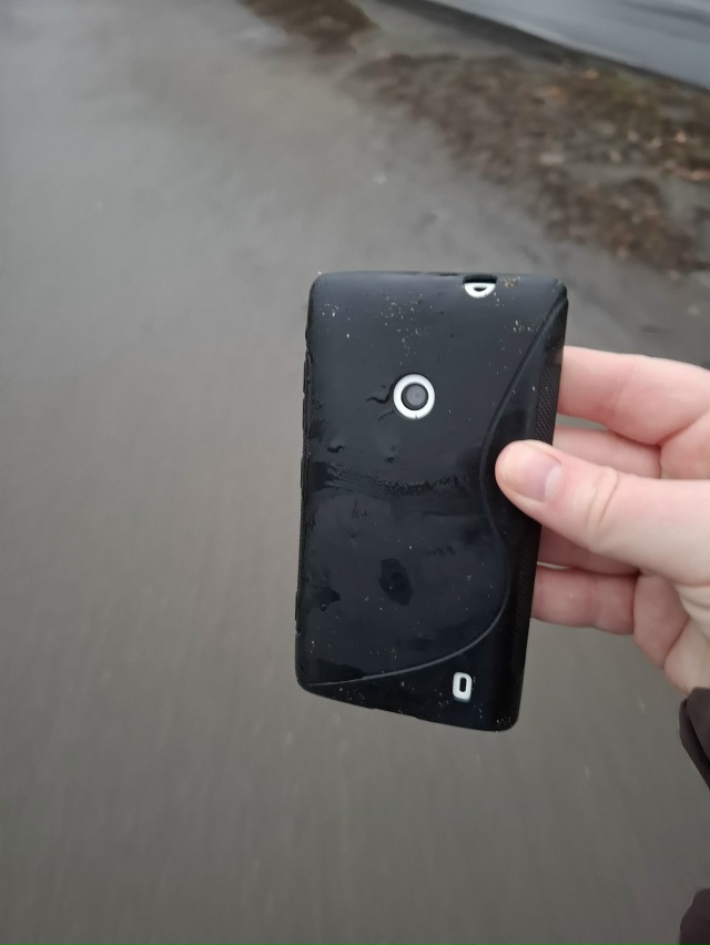 Найден телефон
Хозяин обращайся в МТС в Олимпе