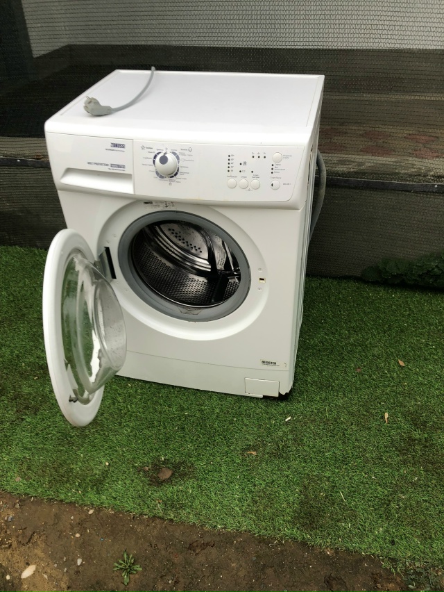 продам стиральную машину ZANUSSI в рабочем состоянии за 500...
