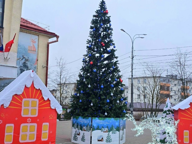 Новогодняя атмосфера в Можайске: город оживает яркими ...