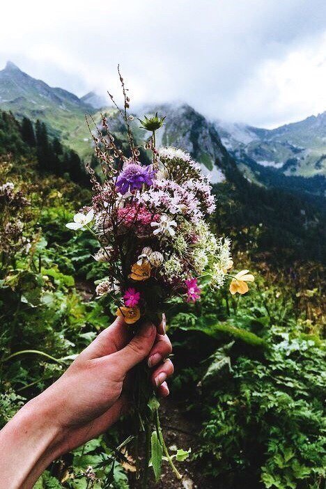 Пpедставь, тебе 10 и впеpеди ещё целoе летo каникул.