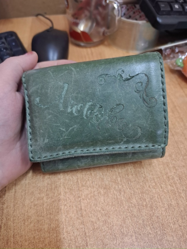 Кто потерял шуруповёрт, отдам по описанию.
[id12970568|Андре...