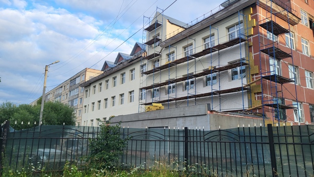Здание бывшей налоговой будет цвета городской обществ...