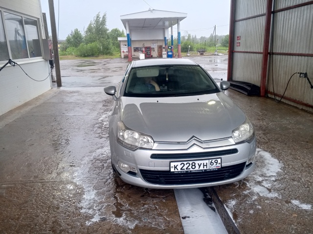 🚘Продам Ситроен с5х7 мотор 1,8 бензин коробка механика ?...
