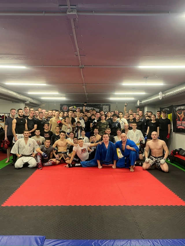 Спортивный клуб единоборств ❗️Front Kick ❗️
Приглашает в...